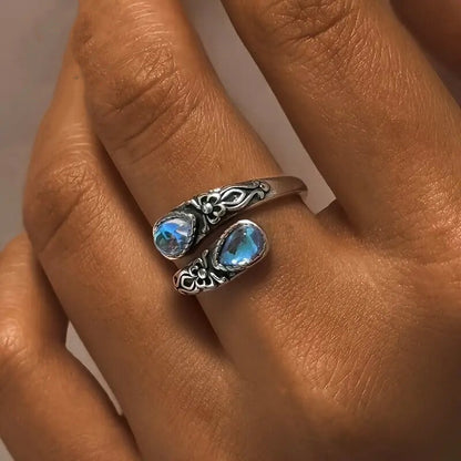 Vintage Adjustable Open Ring with Teardrop Glowing Zircon💧💍