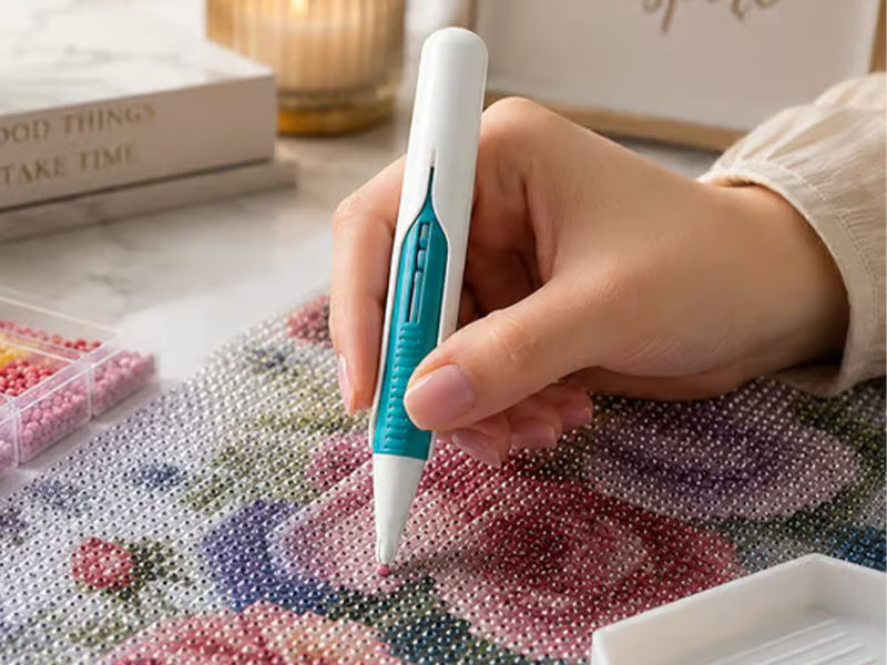 🔥 Last Day 49% OFF – 💎 Automatic Diamond Painting Bead Dispenser Pen & Tray Set