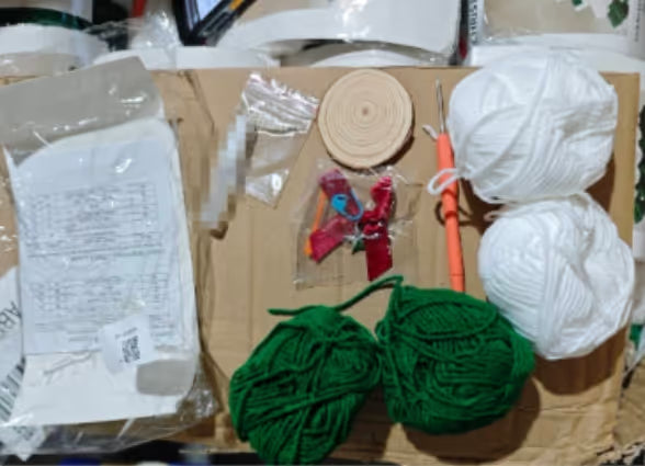 🎄 DIY Crochet Christmas Tree Kit – Create Your Own Holiday Magic