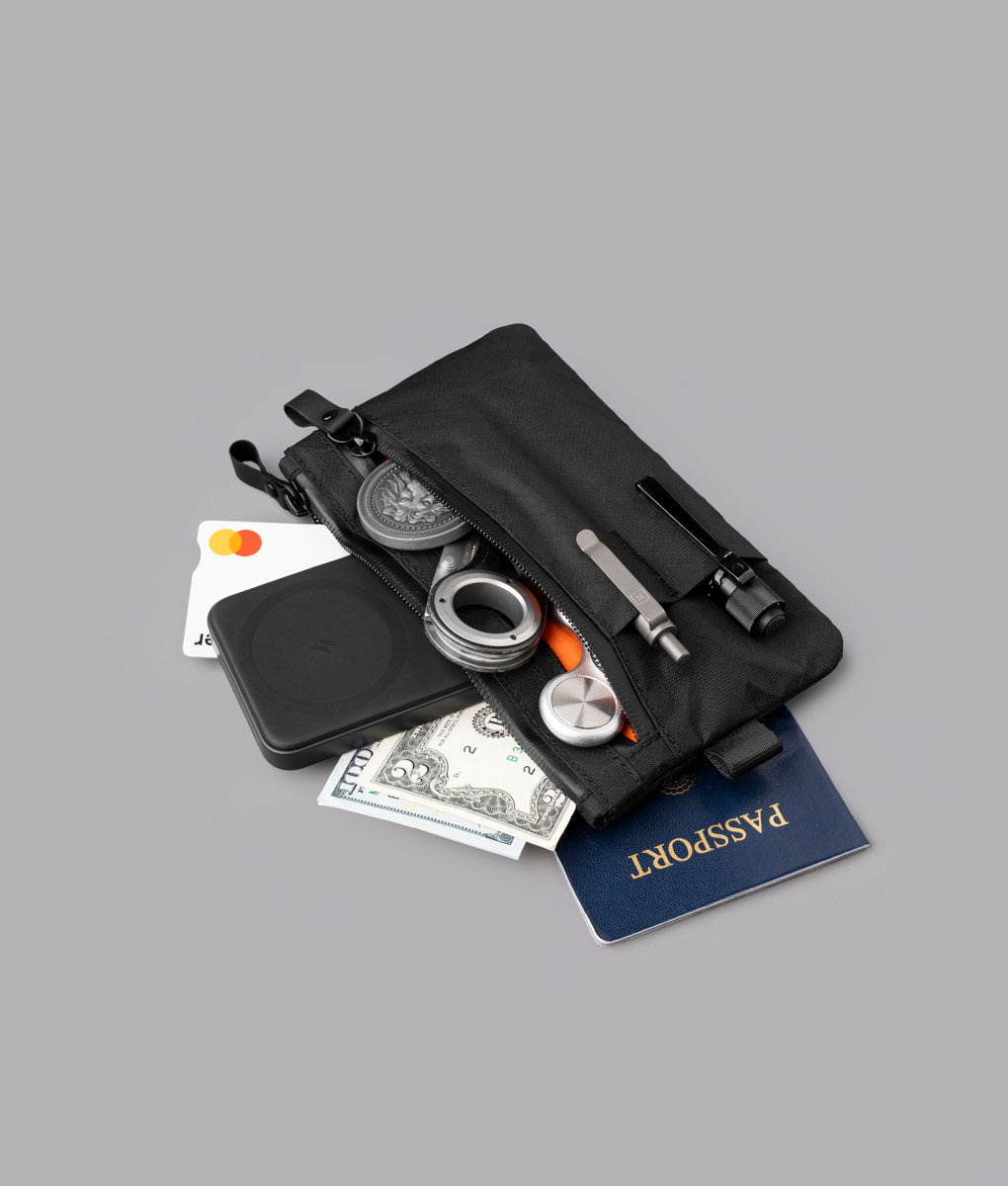 ❄️Summerfresh 50% OFF!💳RFID Everyday Carry & Travel Organiser – Slim Passport, Phone & 12-Card EDC Pouch
