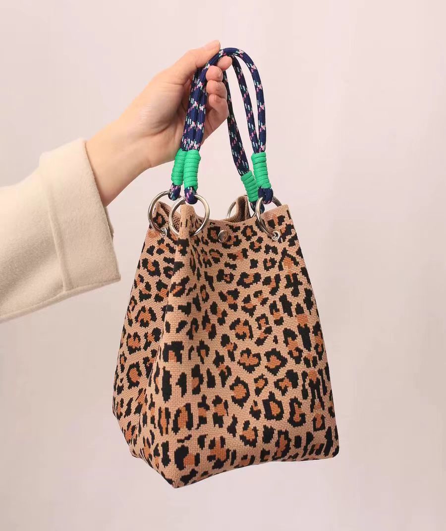 🏆👜 Limited-Time Sale: 50% OFF 🌴 Boho Striped Knit Bucket Handbag for Women – Handmade Summer Beach Shoulder Bag