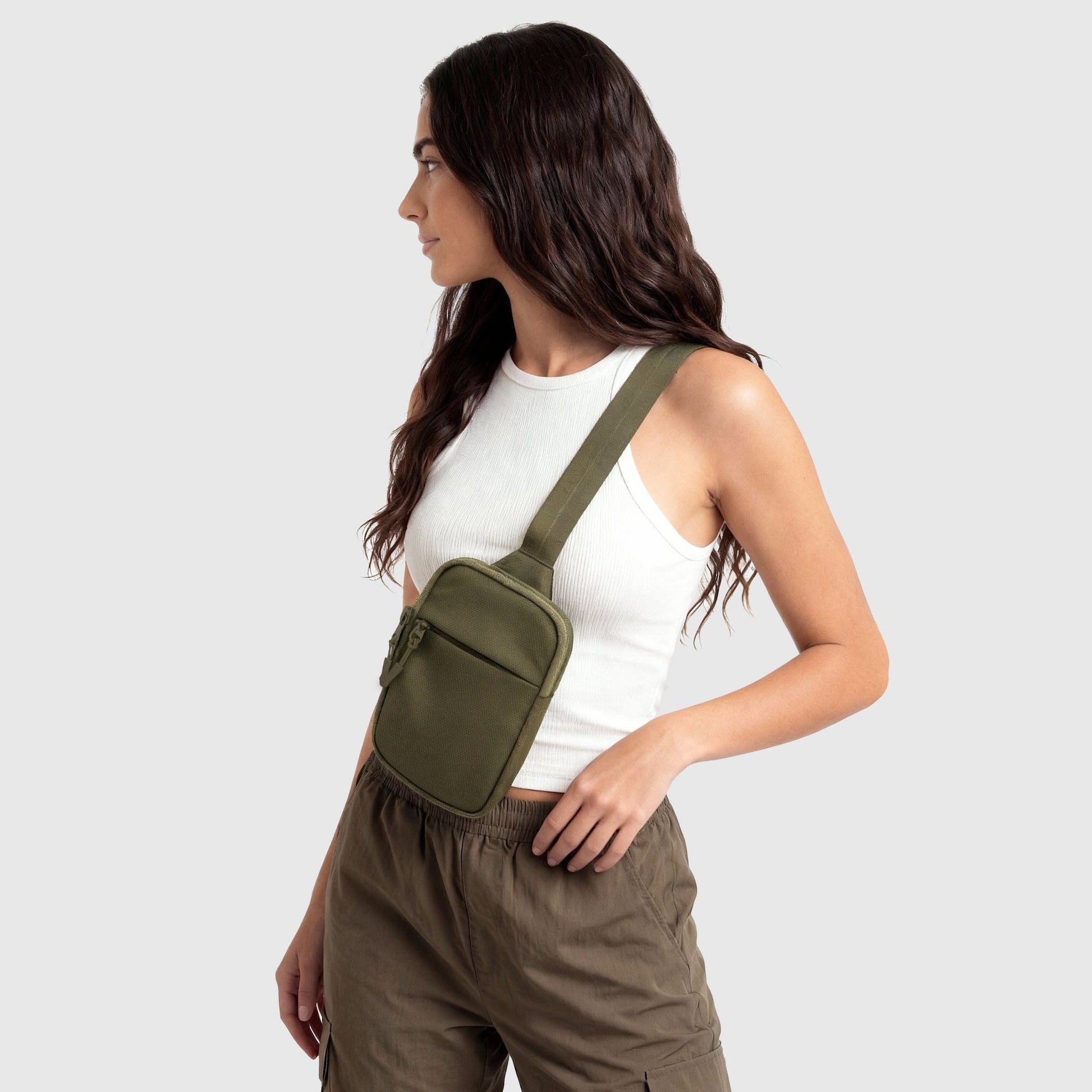🔥🔥Upgraded Travel Sling Bag 2.0 – Anti-Theft & 500D Durability