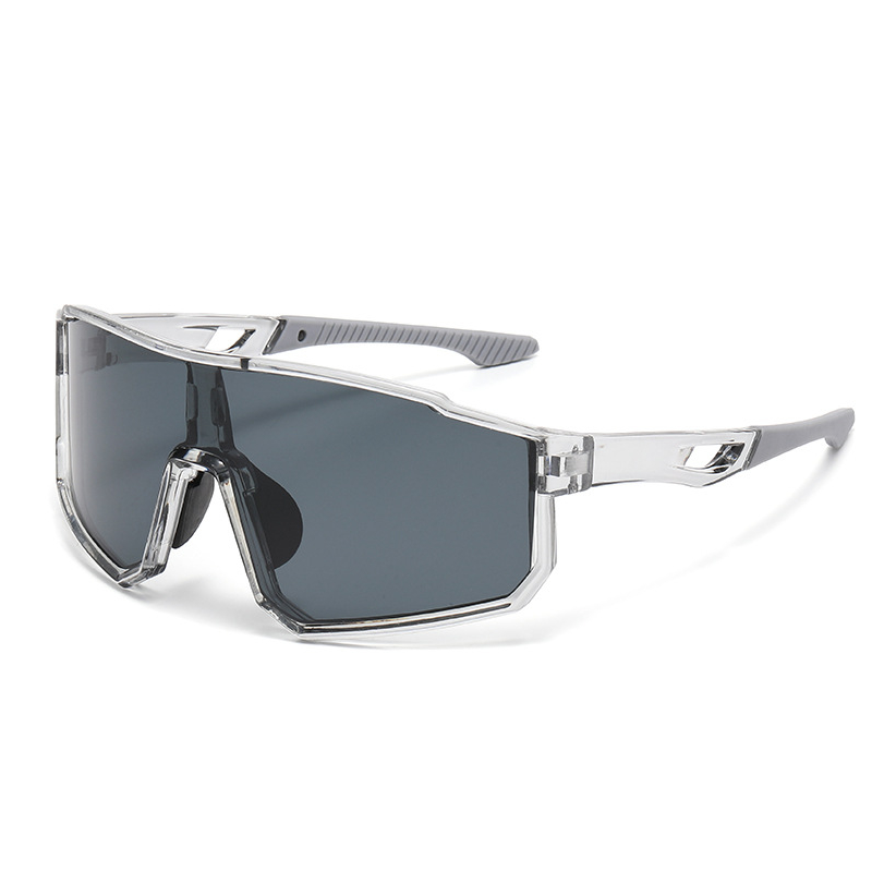 🕶️ Polarized Sports Sunglasses for Men & Women – UV400 & Colorful Mirrored Lenses 🏃