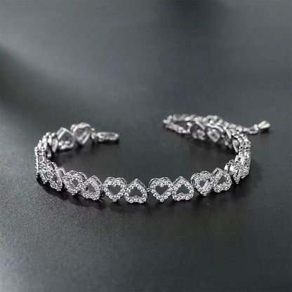 🎉 LIMITED TIME 50% OFF! 💖 Women's Elegant Sparkling Heart Bracelet – Dazzling Cubic Zirconia, Polished Finish & Lightweight Comfort ✨